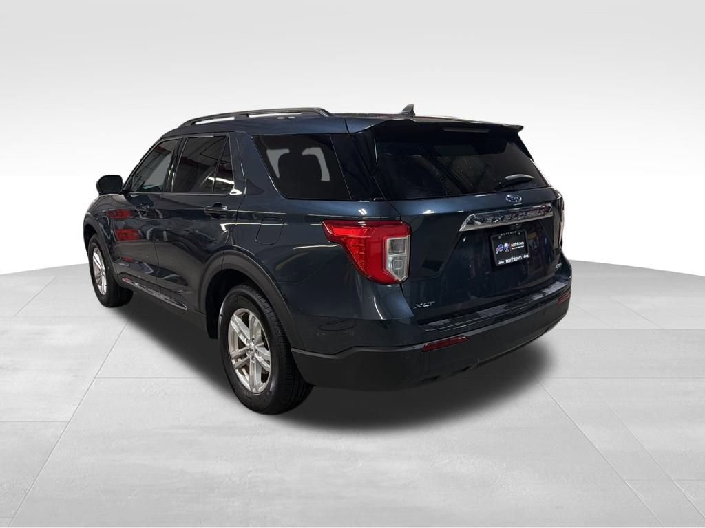 Used 2022 Ford Explorer XLT image 23