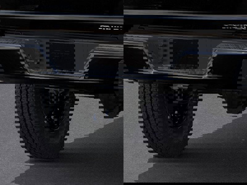 New 2026 GMC Canyon Denali image 14