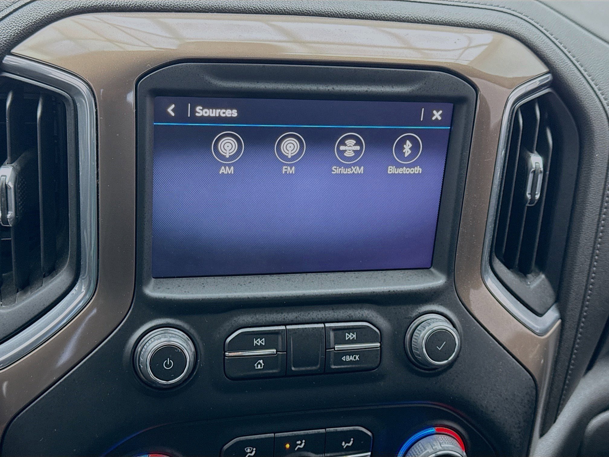 Used 2022 Chevrolet Silverado 2500 High Country w/ Z71 Off-Road Package image 11