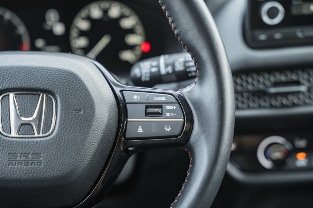 Certified 2025 Honda HR-V Sport image 26