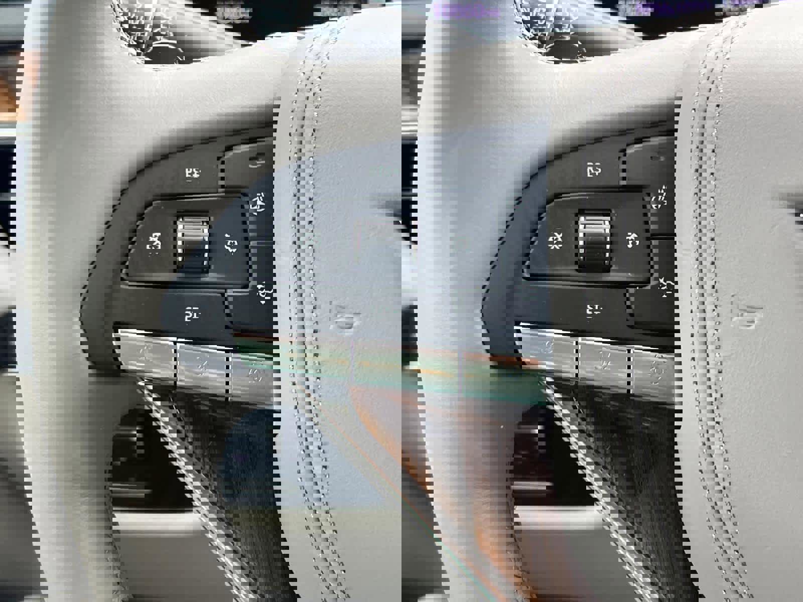 Certified 2024 Cadillac Escalade ESV Sport Platinum w/ LPO, ONYX Package image 22