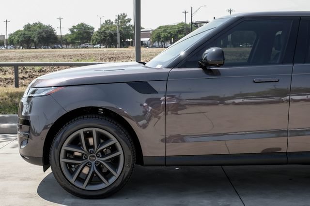 New 2026 Land Rover Range Rover Sport SE AWD/4WD image 15