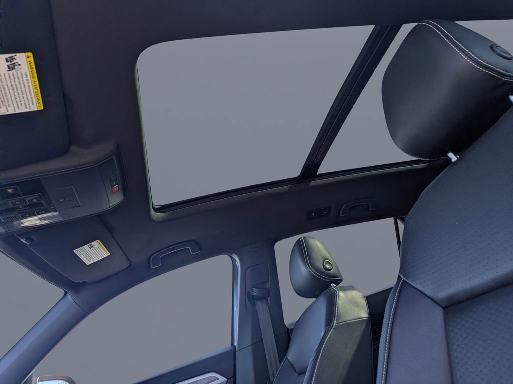 Used 2021 Volkswagen Atlas Cross Sport SE image 22