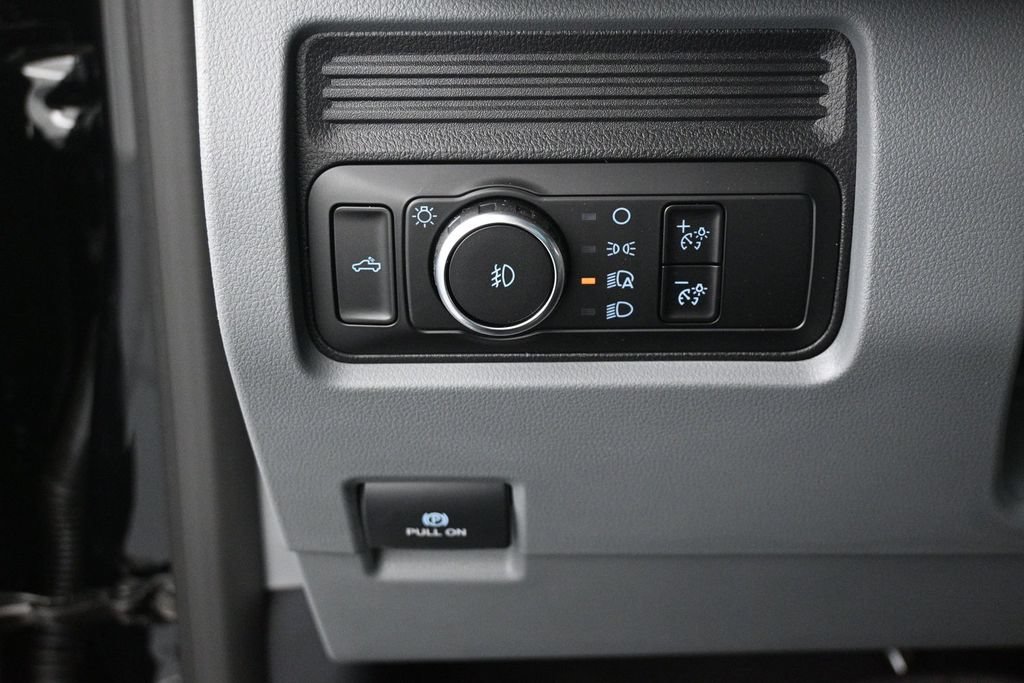 New 2026 Ford F250 XL w/ STX Appearance Package AWD/4WD image 11