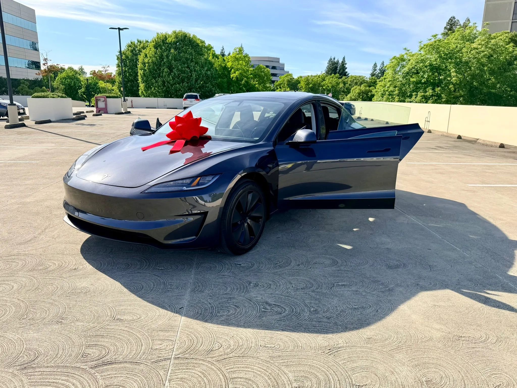 Used 2025 Tesla Model 3 Long Range RWD image 33