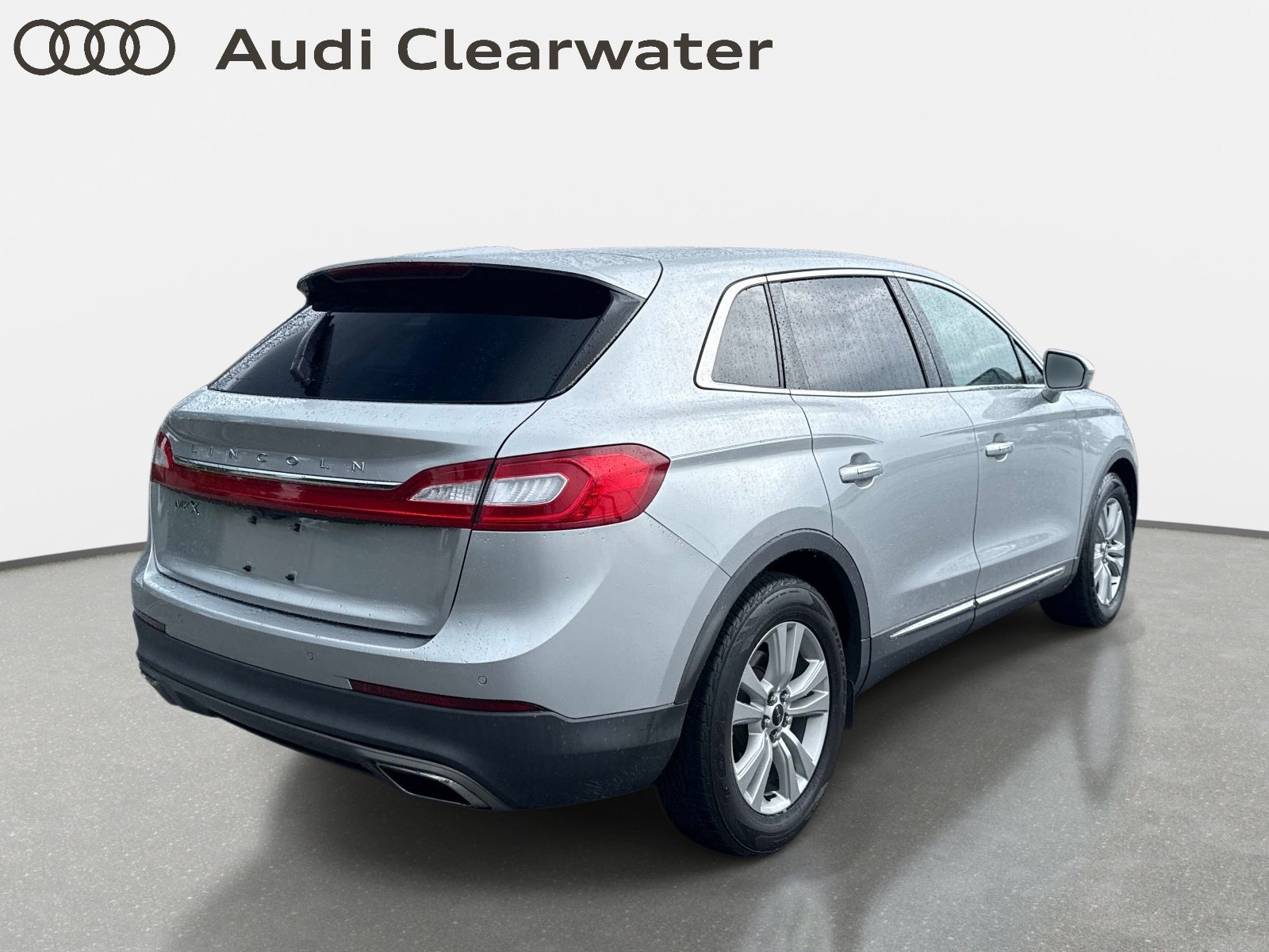 Used 2016 Lincoln MKX Premiere FWD image 4