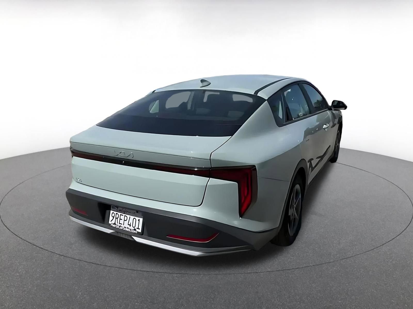 Used 2025 Kia K4 LXS image 14