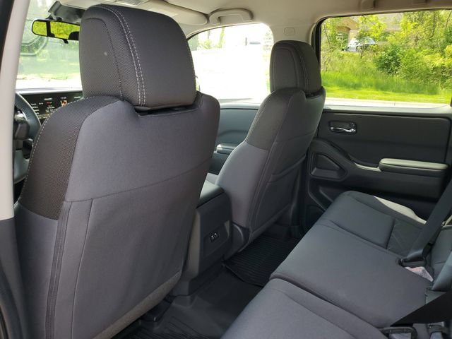 New 2026 Nissan Frontier SV w/ All-Weather Content Package AWD/4WD image 28