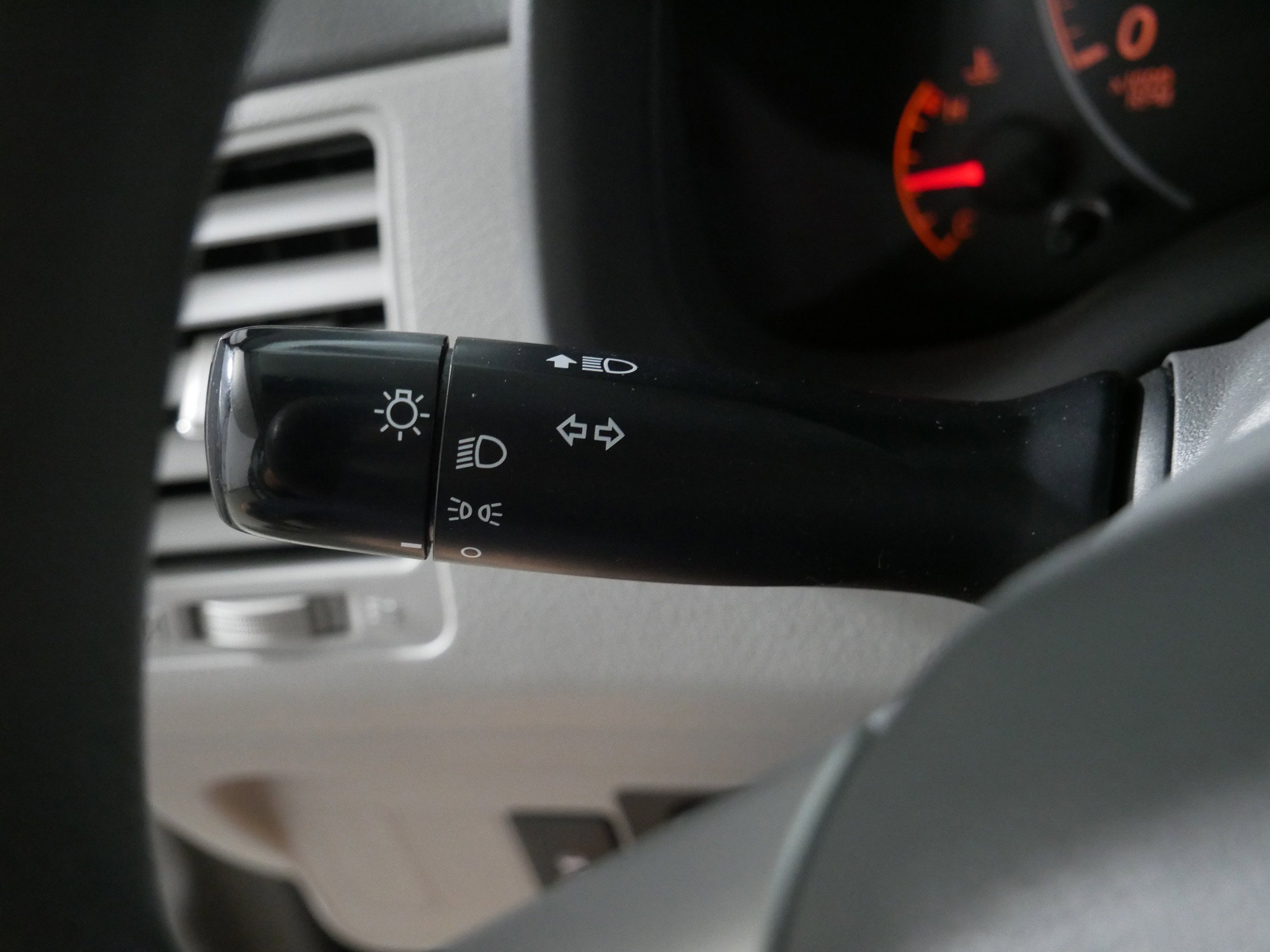 Used 2010 Toyota Corolla LE image 30