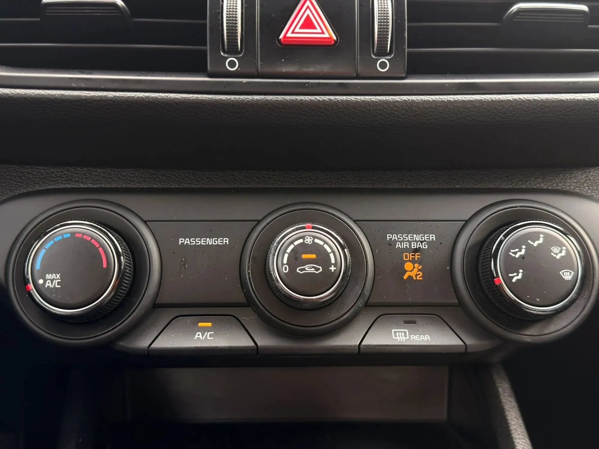 Used 2020 Kia Forte LXS FWD image 21