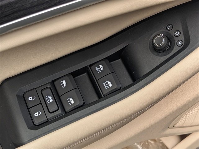 New 2025 Jeep Grand Cherokee L Limited image 22