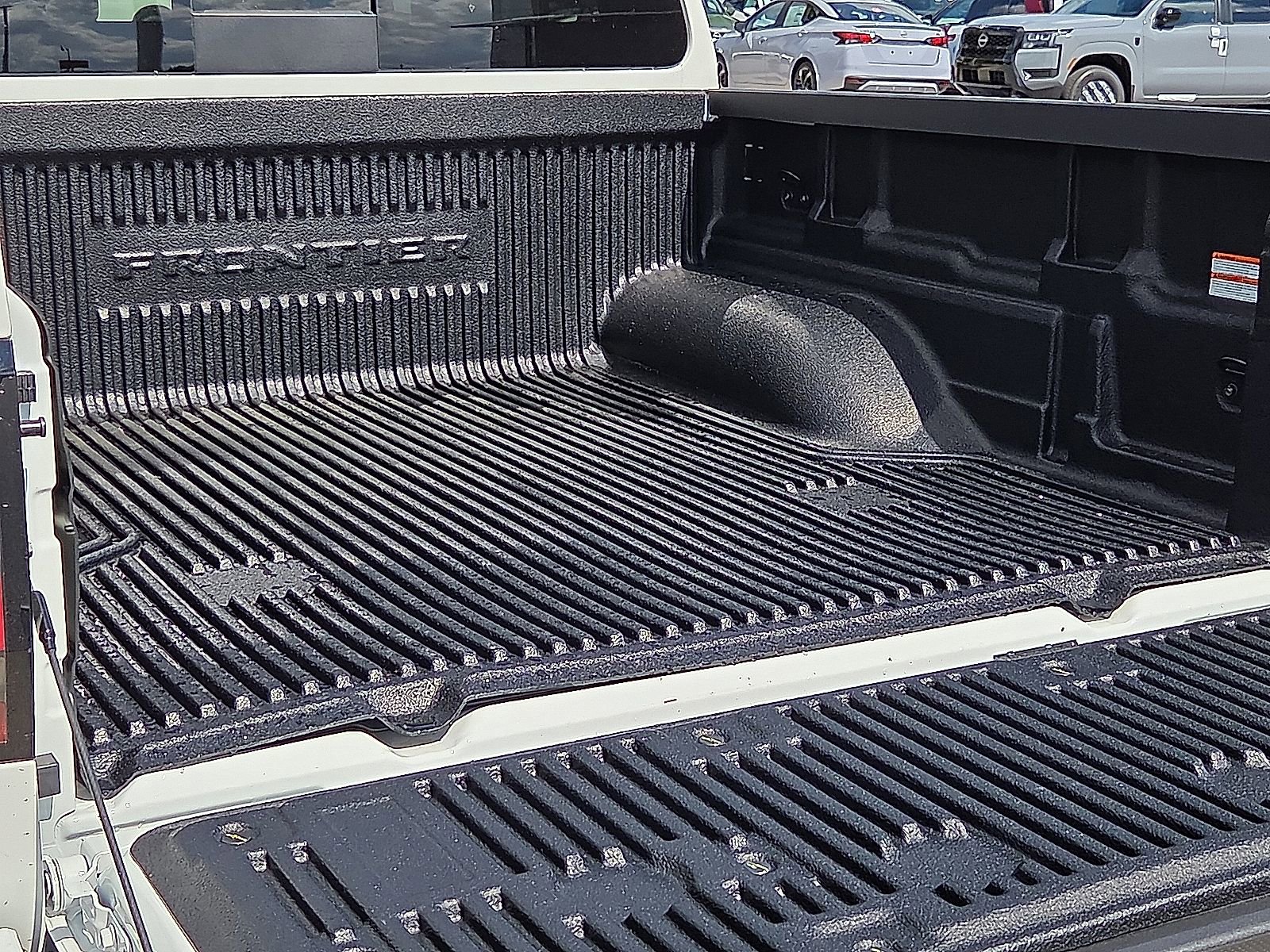 New 2026 Nissan Frontier SV w/ Tow Package AWD/4WD image 8