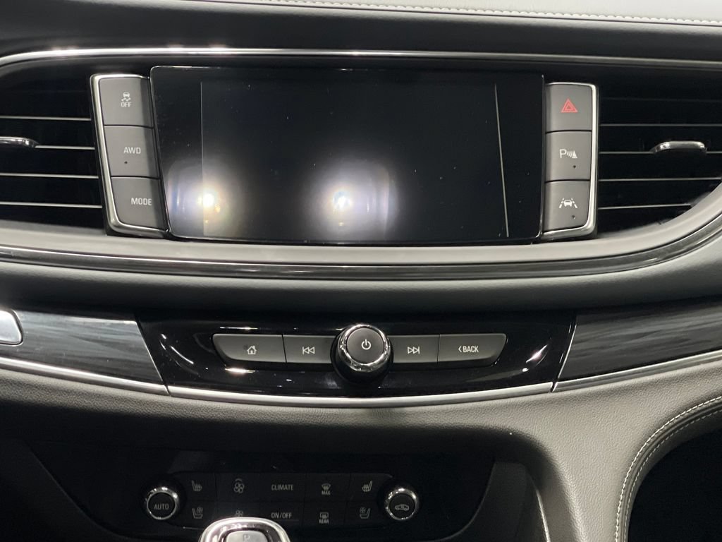Used 2021 Buick Enclave Premium w/ Sun and Sites Package AWD/4WD image 19