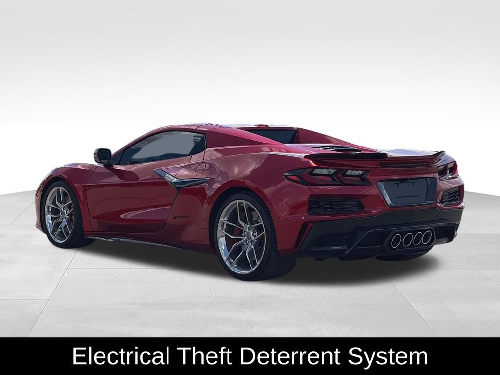 Used 2025 Chevrolet Corvette Z06 w/ Stealth Interior Trim Package RWD image 8