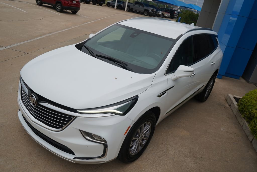 Used 2024 Buick Enclave Premium FWD image 12