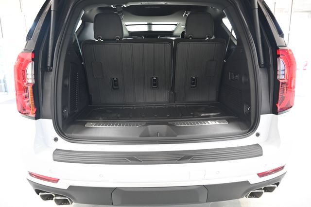 New 2026 GMC Yukon Denali w/ Denali Reserve Package AWD/4WD image 31