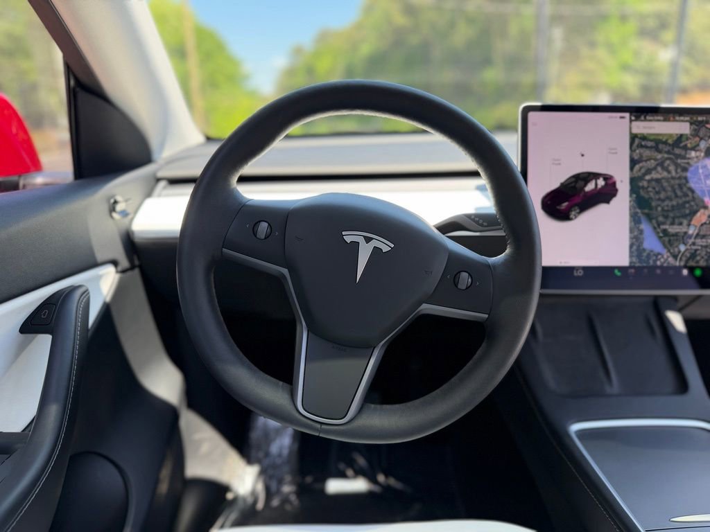 Used 2021 Tesla Model Y Long Range AWD/4WD image 43
