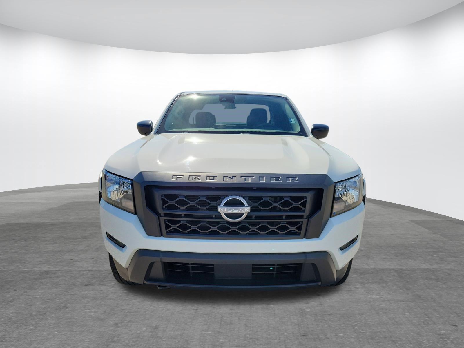 Used 2023 Nissan Frontier S w/ Technology Package AWD/4WD image 2