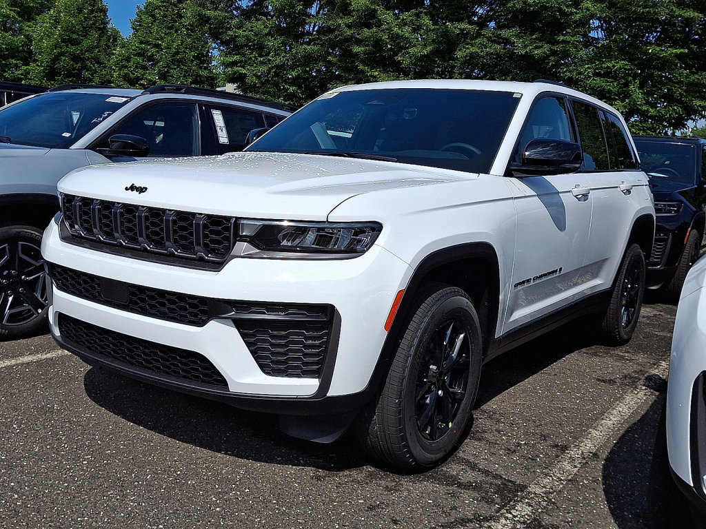 New 2026 Jeep Grand Cherokee Altitude