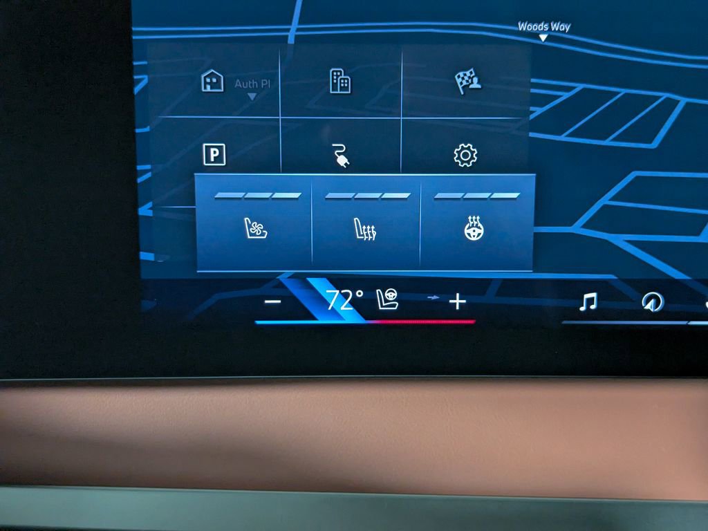 New 2026 BMW iX xDrive45 w/ M Sport Package image 18