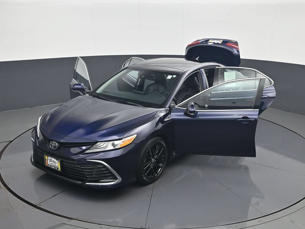 Used 2021 Toyota Camry XLE AWD/4WD image 31