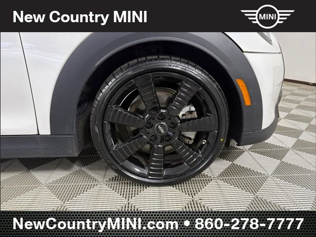 Certified 2024 MINI Cooper S w/ MINI Resolute Edition FWD image 9