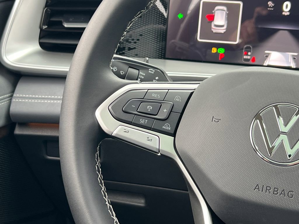 New 2026 Volkswagen Tiguan SE image 30