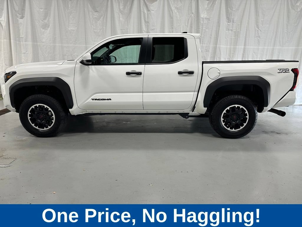 Used 2026 Toyota Tacoma TRD Off-Road AWD/4WD image 4