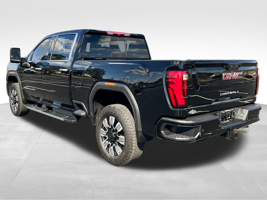 Used 2024 GMC Sierra 2500 Denali image 11