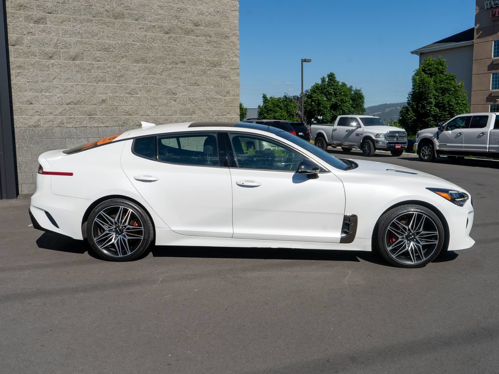 Used 2022 Kia Stinger GT1 AWD/4WD image 8