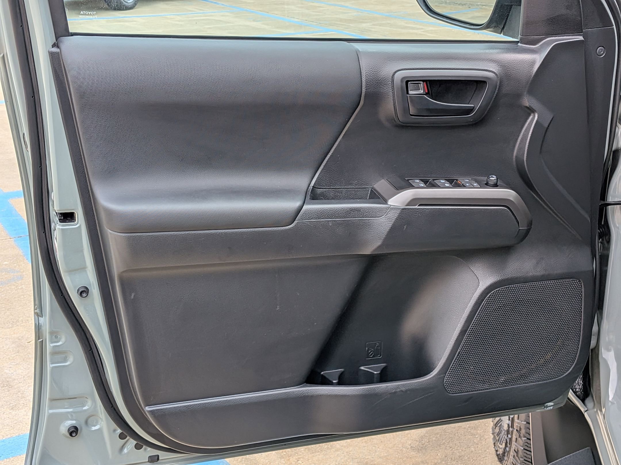Used 2023 Toyota Tacoma 4x4 Double Cab w/ Trail Edition image 12