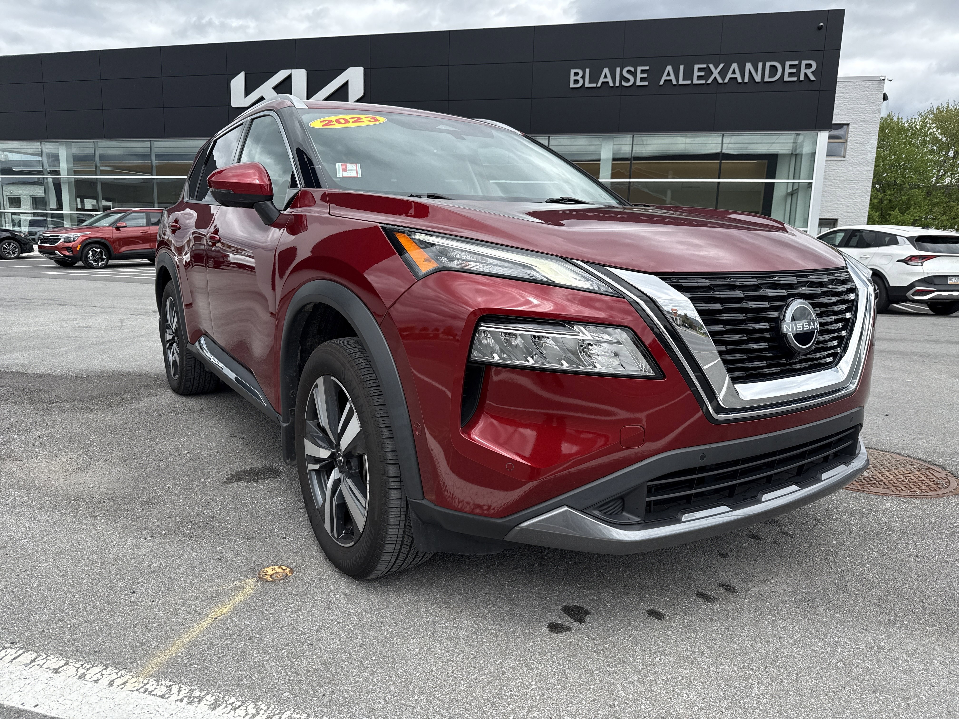 Used 2023 Nissan Rogue SL w/ SL Premium Package AWD/4WD video 1