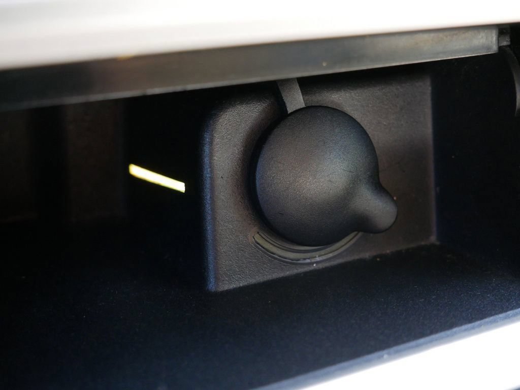 Used 2010 Lincoln MKX AWD image 27