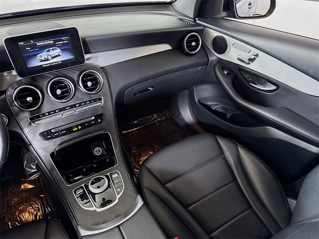 Used 2019 Mercedes-Benz GLC 300 GLC 300 image 24