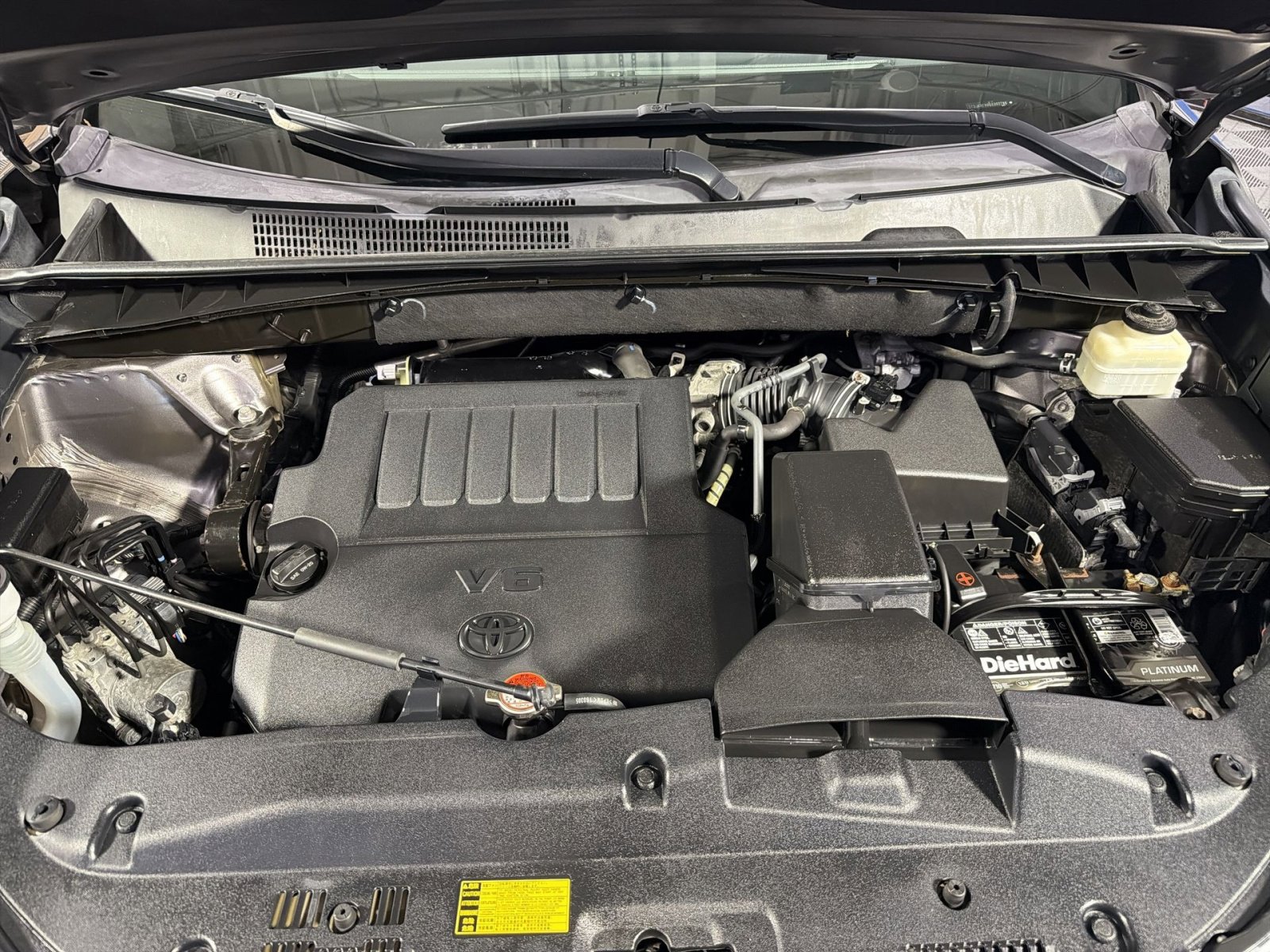 Used 2016 Toyota Highlander XLE image 33