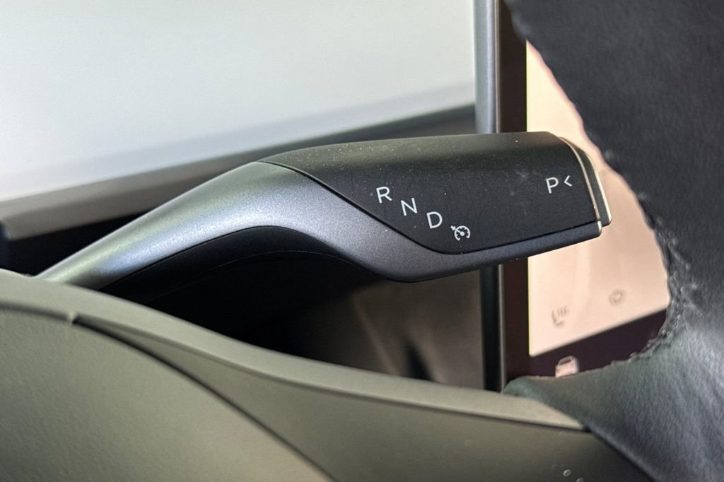 Used 2024 Tesla Model Y Performance image 20