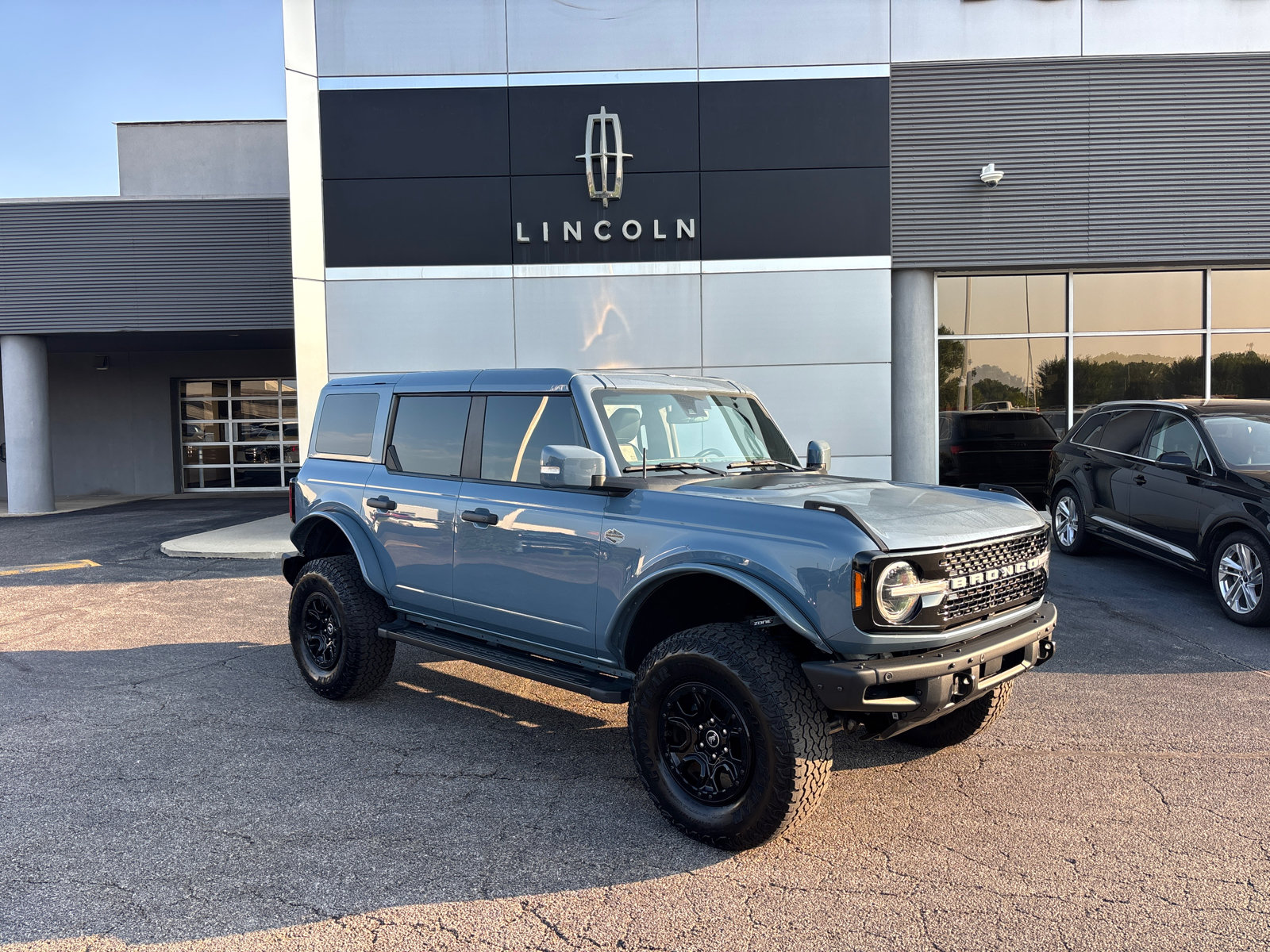 Used 2024 Ford Bronco Wildtrak AWD/4WD image 2