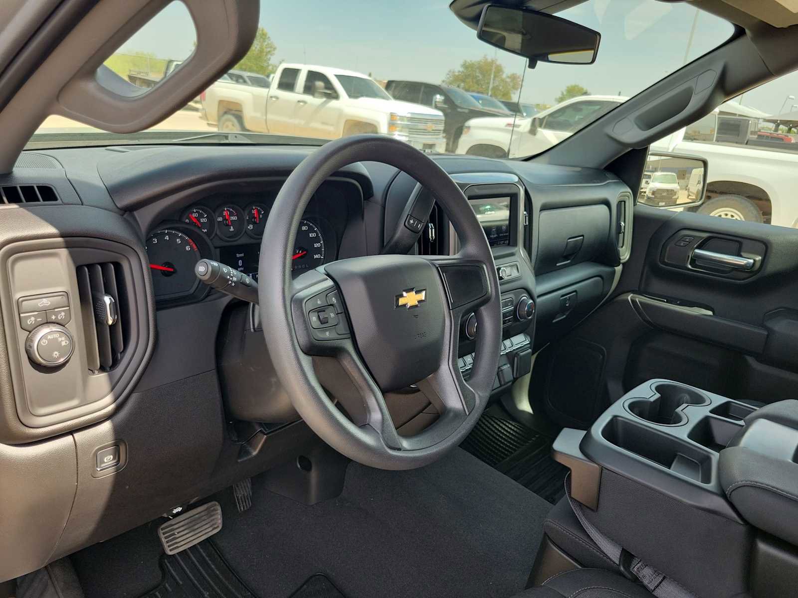 Used 2026 Chevrolet Silverado 1500 Custom RWD image 10