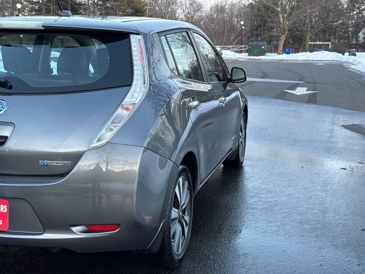 Used 2016 Nissan Leaf SL w/ Premium Package image 5