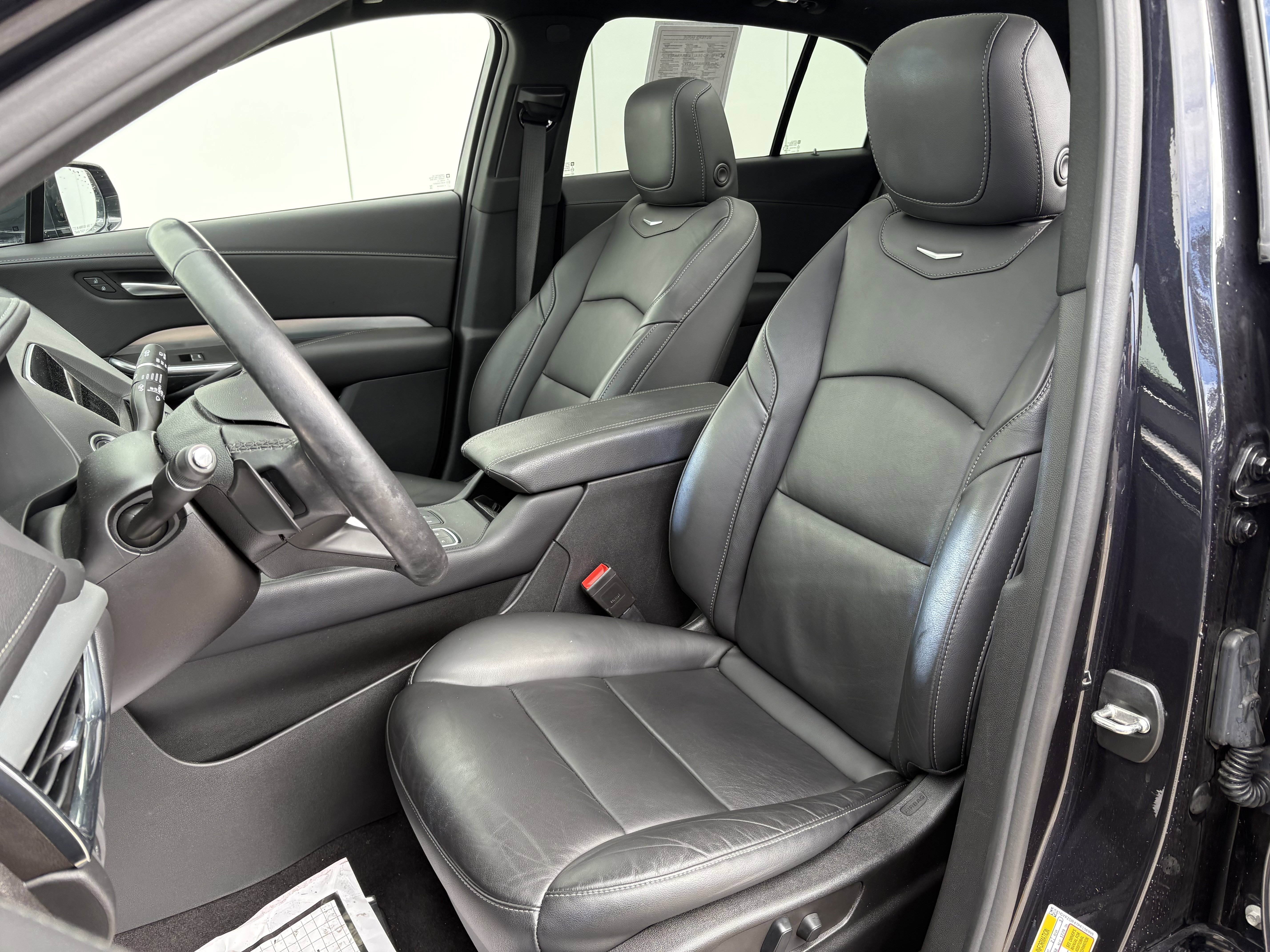 Certified 2023 Cadillac XT4 Premium Luxury image 11