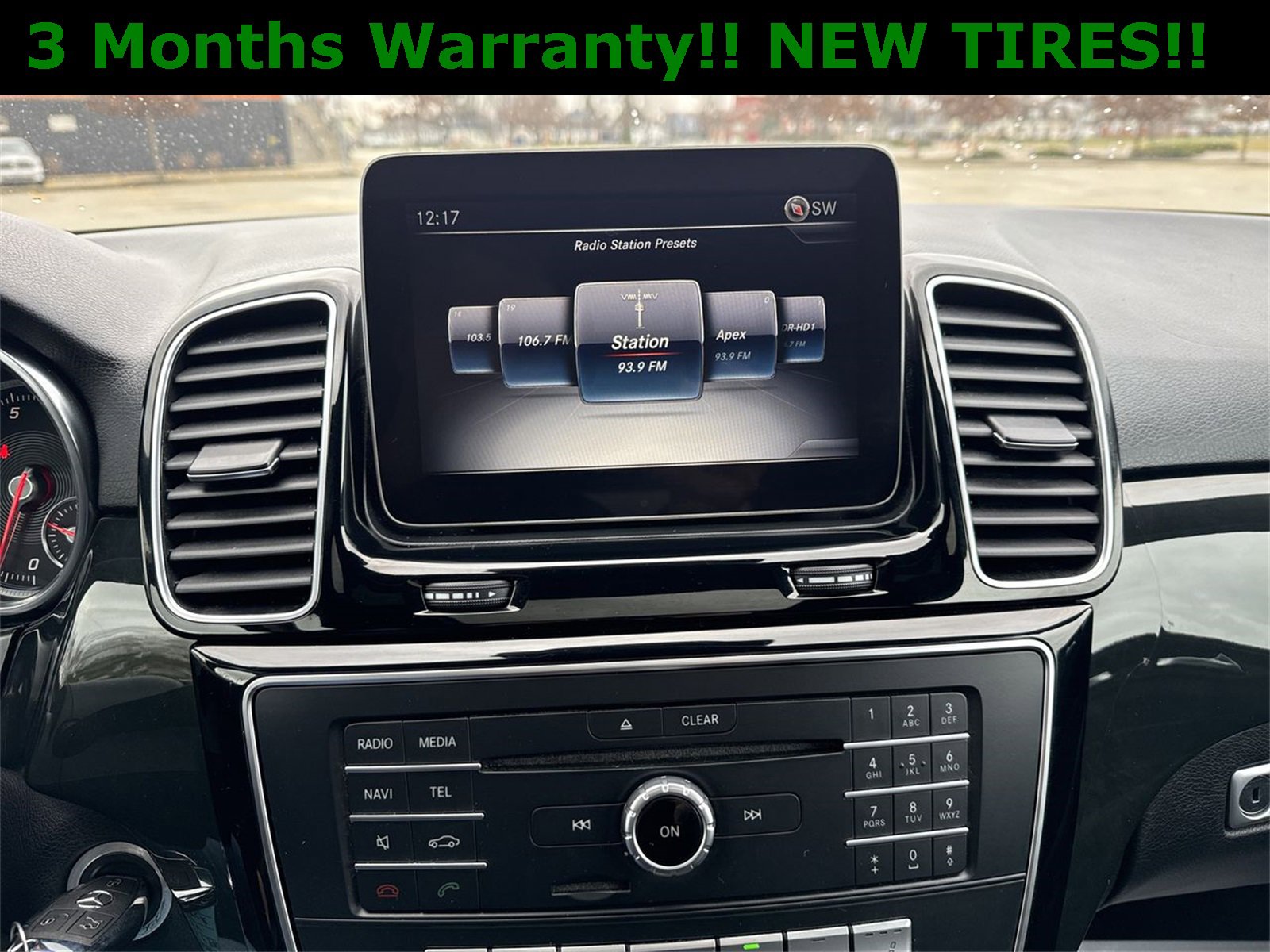 Used 2019 Mercedes-Benz GLE 400 4MATIC w/ Premium 1 Package image 17