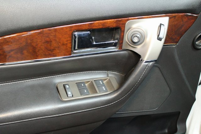 Used 2015 Lincoln MKX Base 4D Sport Utility w/ Equipment Group 101A image 15