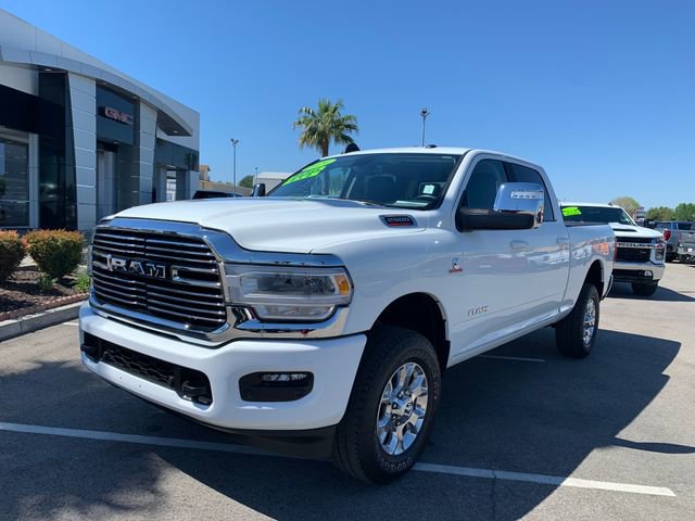 Used 2024 RAM 2500 Laramie AWD/4WD image 2