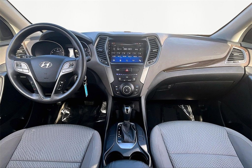 Used 2017 Hyundai Santa Fe Sport image 16
