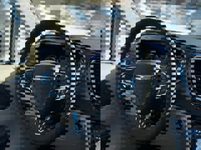 Used 2024 Chrysler Pacifica Touring-L image 12