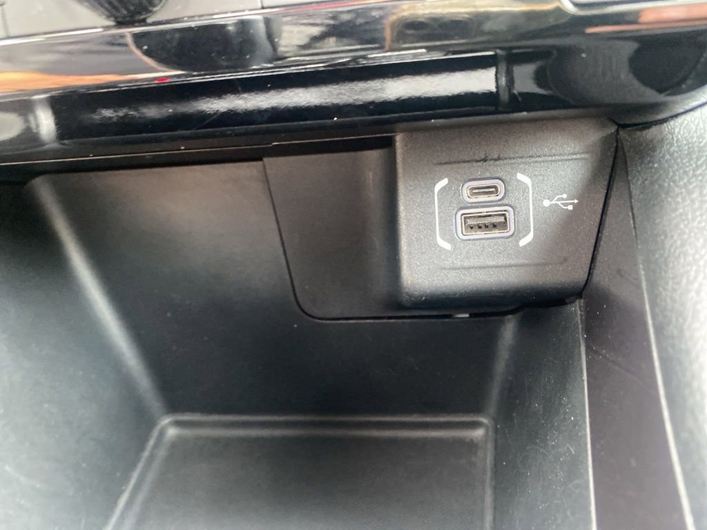 Used 2024 Jeep Compass Latitude image 25