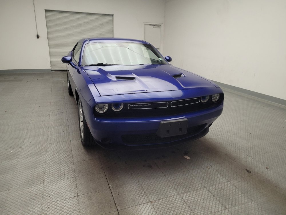 Used 2018 Dodge Challenger SXT RWD image 14