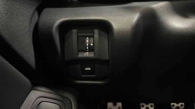 Used 2025 Toyota GR86 Premium w/ ALL Weather Mat Package (TMS) image 35