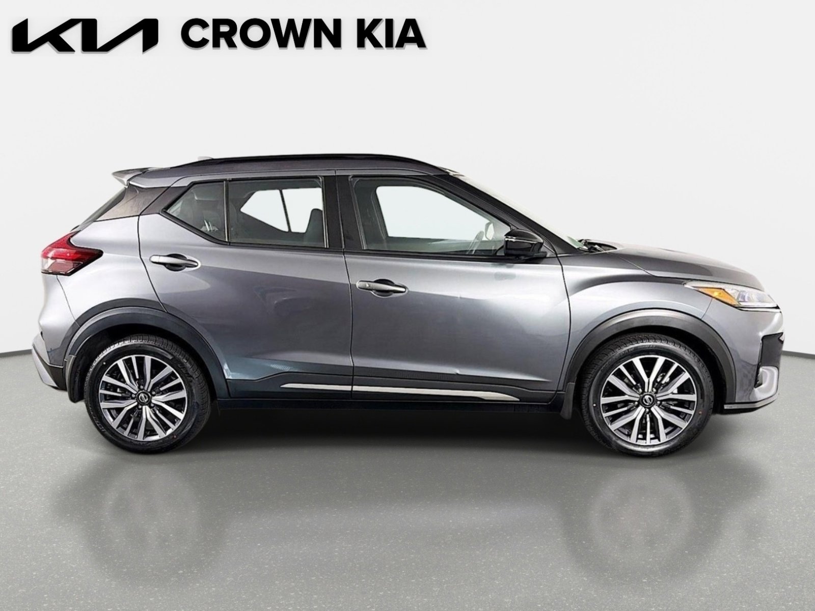 Used 2021 Nissan Kicks SR image 5