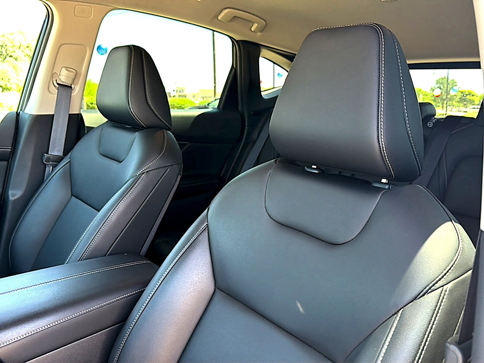 Certified 2025 Nissan Murano SV AWD/4WD image 14